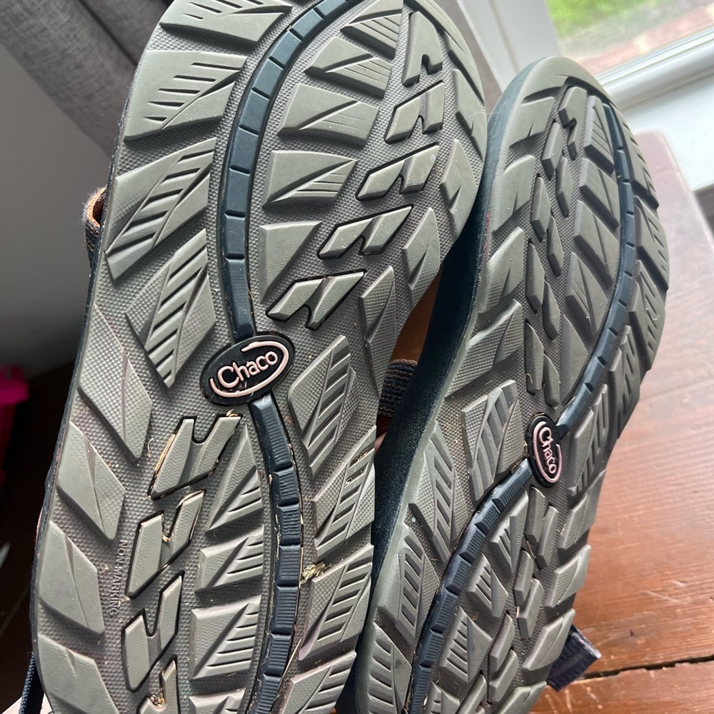 Chaco men sandals size 8 - Picture 4 of 4
